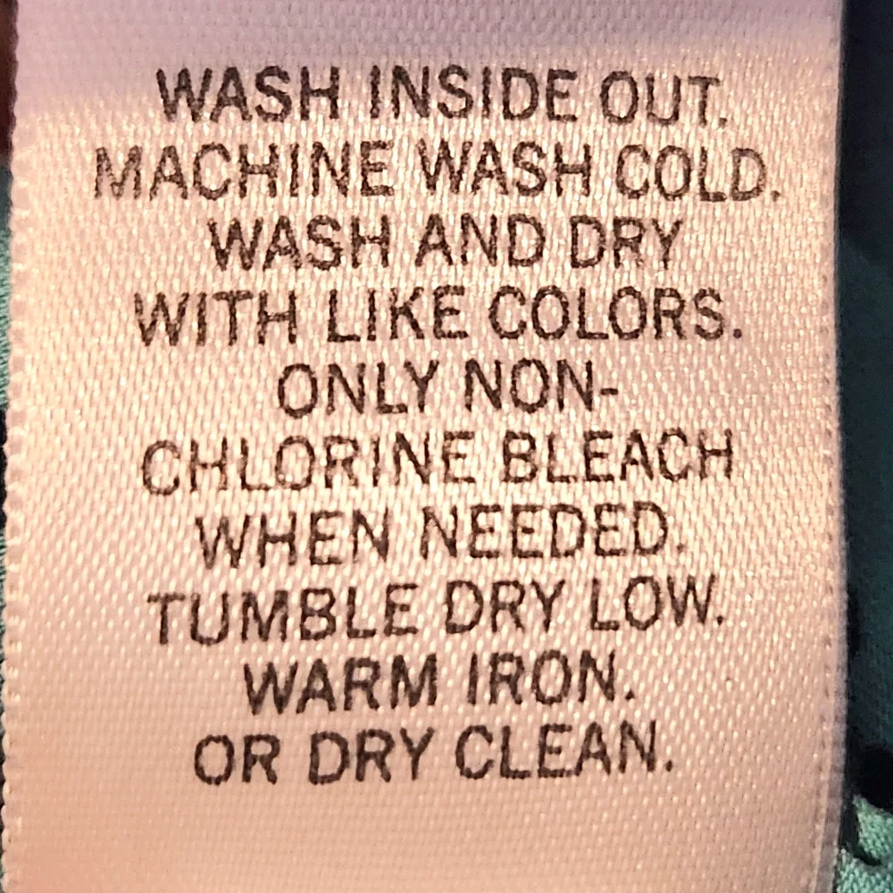 Banana Republic NWOT Green Perforated Front Hem Button Back Neck Top Size Small - Picture 7 of 7